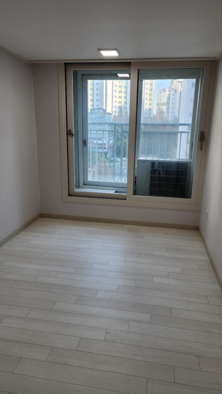 2944258182_3k4b7ZHK_97f8e978b7773f22ea14ab8e01dca59cdc5dd4f4.jpg 이미지크게보기